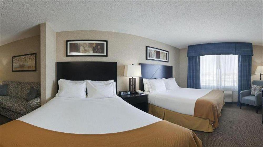 Holiday Inn Express Hotel & Suites Grand Forks By Ihg Εξωτερικό φωτογραφία