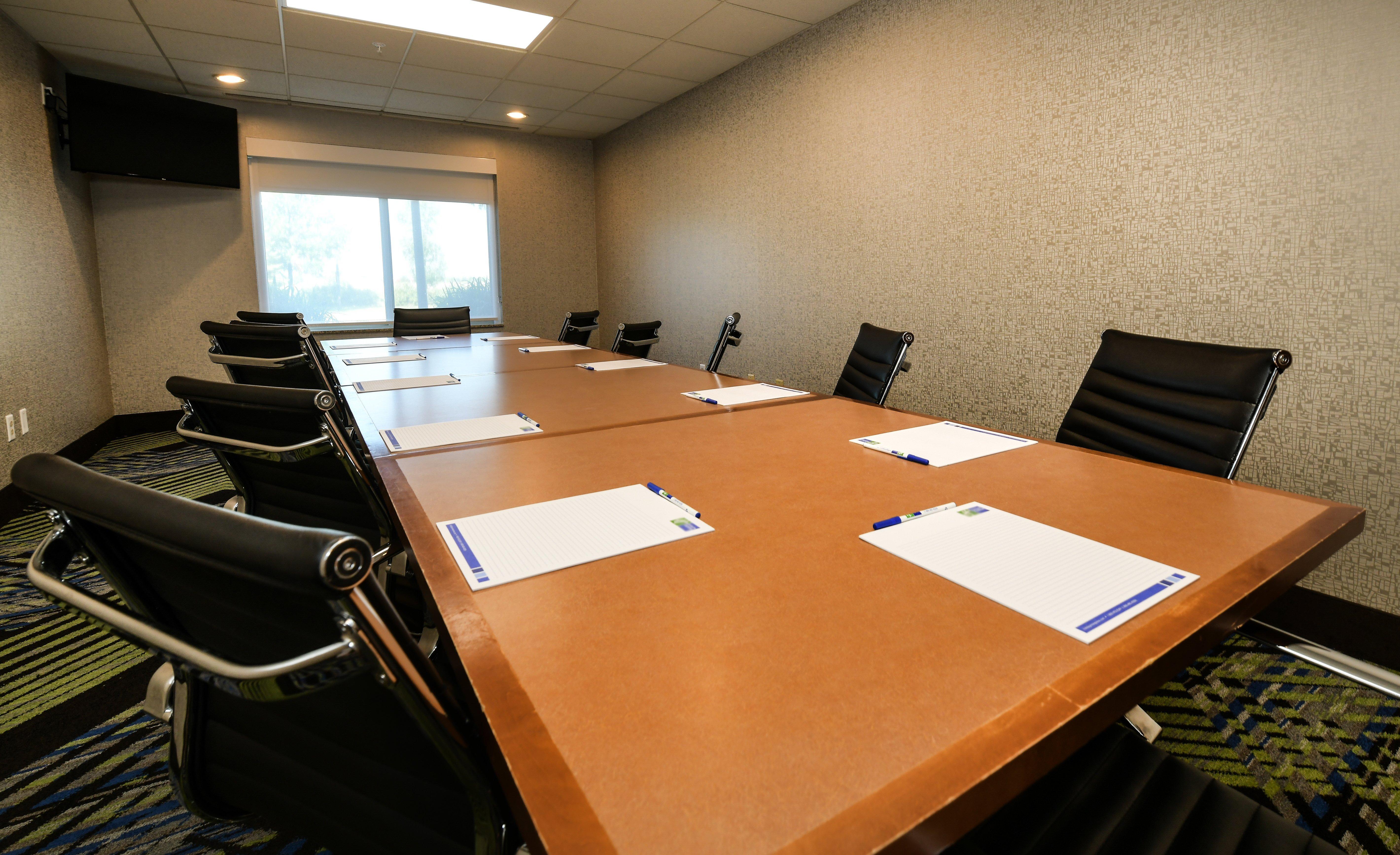 Holiday Inn Express Hotel & Suites Grand Forks By Ihg Εξωτερικό φωτογραφία