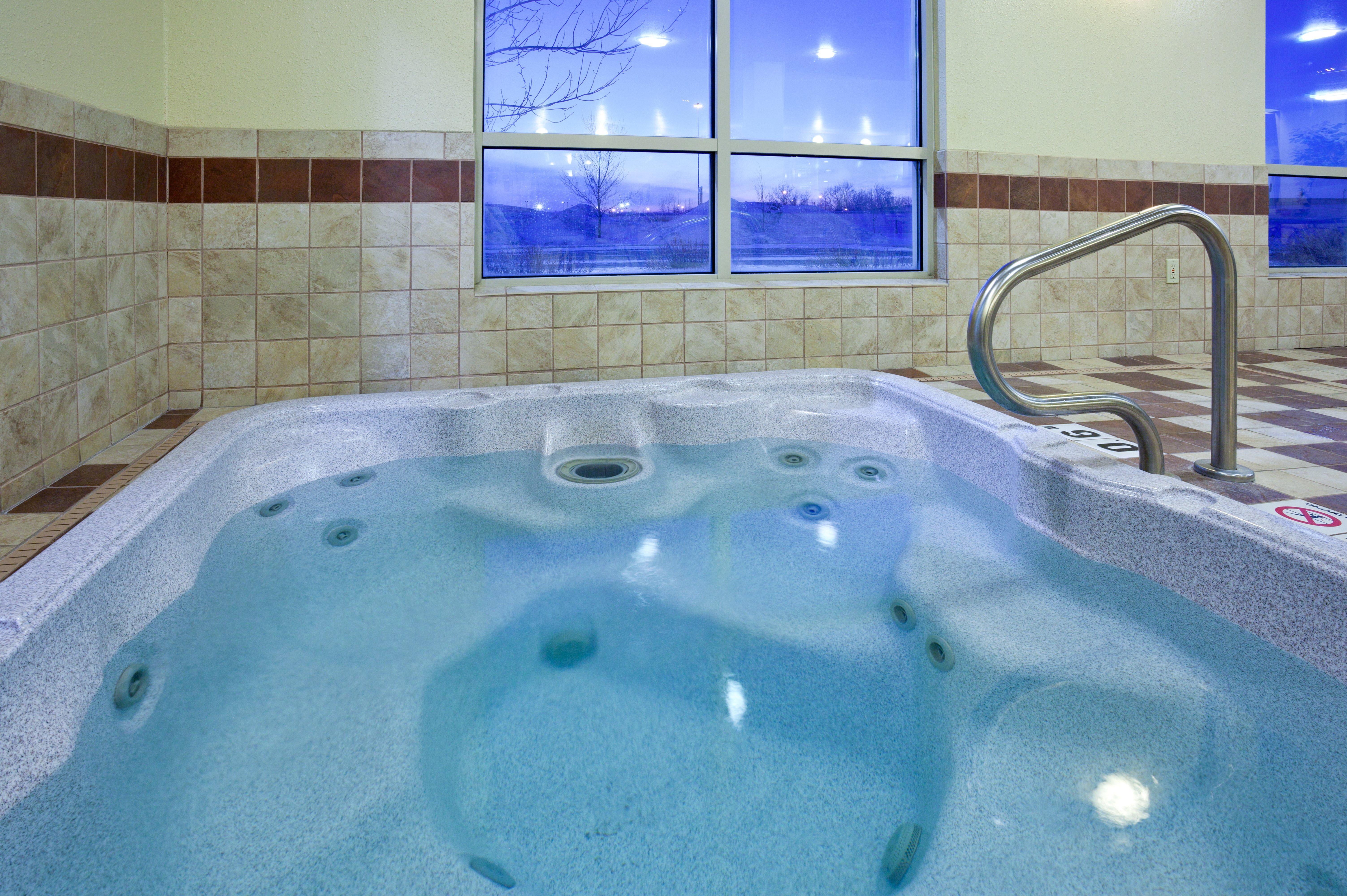 Holiday Inn Express Hotel & Suites Grand Forks By Ihg Εξωτερικό φωτογραφία